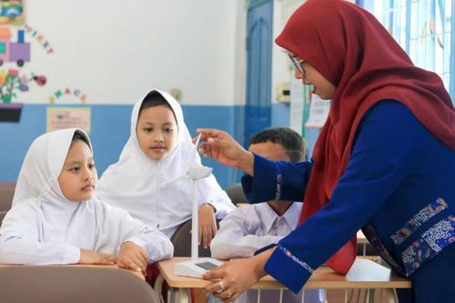 Indonesia: Dự đoán thiếu 1,3 triệu giáo viên vào năm 2024