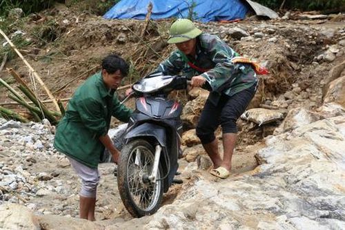 Thời tiết ngày 15/9: Mưa lớn ở nhiều nơi, đề phòng lũ quét, sạt lở đất