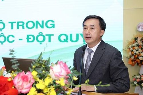 Thứ trưởng Bộ Y tế: 'Chuyên ngành hồi sức cấp cứu từng phút giành giật sự sống cho người bệnh'