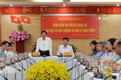 Công bố Quyết định kiểm tra của Bộ Chính trị tại Bình Phước