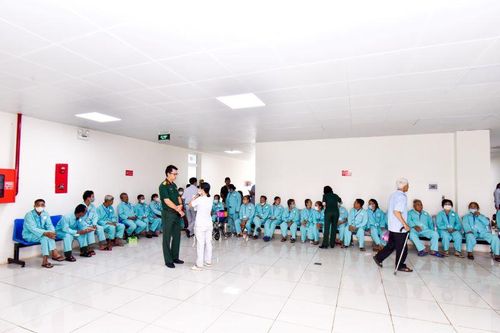 Chương trình 'Rạng ngời đôi mắt Việt Nam' đến với người dân tỉnh Bình Phước
