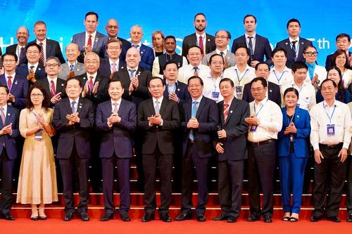 Hành động mạnh mẽ hơn, hướng tới giảm phát thải ròng bằng không