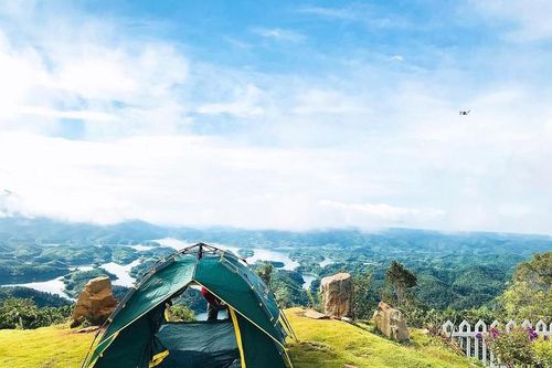 Trải nghiệm camping, thưởng cảnh đại ngàn Tây Nguyên