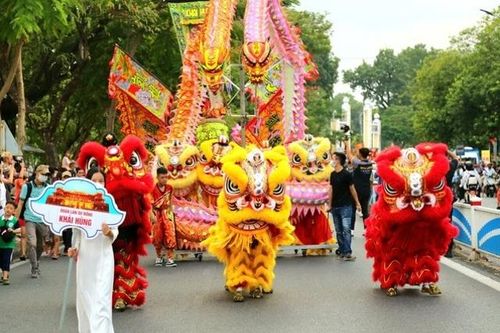 Huế tổ chức Lễ hội Lân Sư Rồng và rước đèn Trung thu lần thứ hai