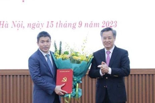 Triển khai quyết định của Ban Bí thư về công tác cán bộ