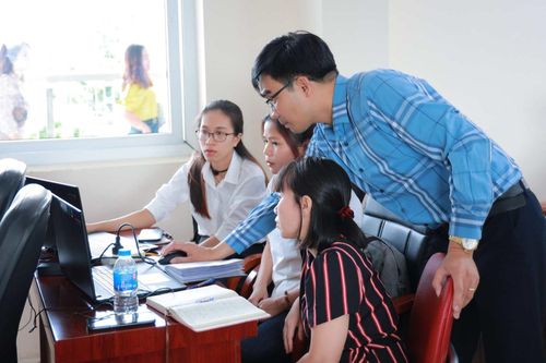 Chuyển đổi số thư viện trường học