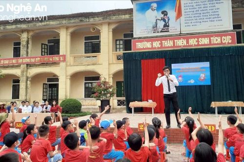 Nghệ An tạm dừng việc triển khai giáo dục kỹ năng sống trong nhà trường