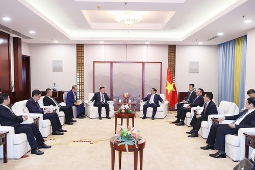 Thủ tướng tiếp một số tập đoàn Trung Quốc đang đầu tư tại Việt Nam