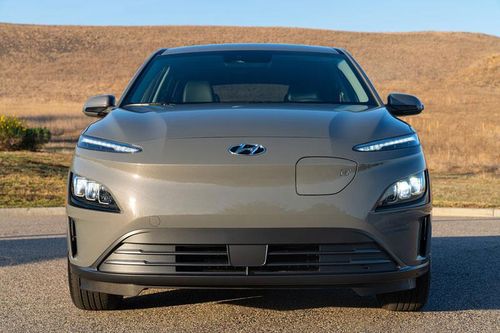 Top 10 xe điện rẻ nhất năm 2023: Hyundai Kona Electric góp mặt