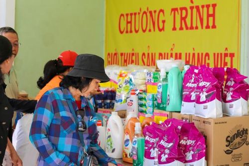 Phối hợp tuyên truyền 'Người Việt Nam ưu tiên dùng hàng Việt Nam' năm 2023