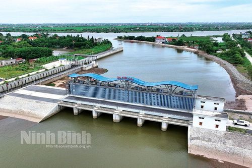 Kim Sơn: Tăng cường năng lực ứng phó với biến đổi khí hậu