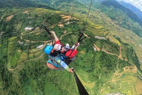 Festivel dù lượn Khau Phạ: Một trong những điểm nhảy dù đẹp nhất thế giới
