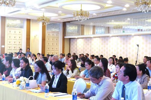 Diễn đàn đối thoại về áp dụng luật lao động thu hút nhiều doanh nghiệp tham gia