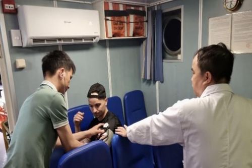 Cứu thuyền viên người nước ngoài bị tai nạn trên vùng biển Vũng Tàu