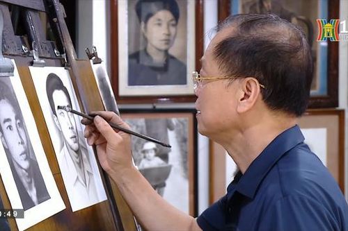 Vẽ tranh truyền thần ở Hà Nội