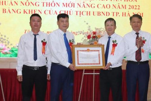 Xã Tân Hòa (huyện Quốc Oai) đón nhận Bằng đạt chuẩn nông thôn mới nâng cao