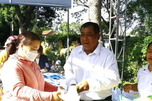 Kêu gọi các tầng lớp nhân dân hưởng ứng Cuộc vận động người Việt dùng hàng Việt