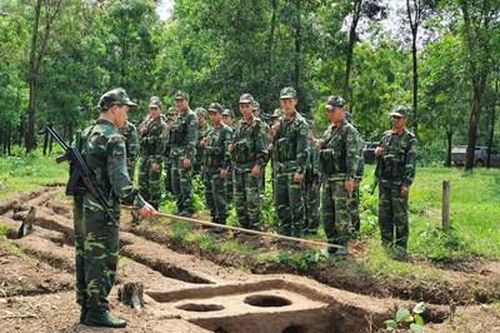 Phúc Yên quân mạnh 'gửi' trong dân