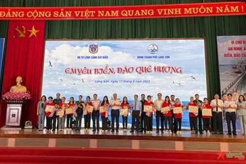 Bộ tư lệnh Cảnh sát biển Việt Nam tổ chức Cuộc thi 'Em yêu biển đảo quê hương' tại tỉnh Lạng Sơn