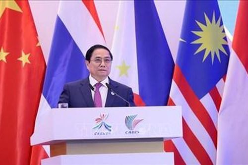 Thúc đẩy mạnh mẽ thương mại ASEAN-Trung Quốc phát triển cân bằng, bền vững