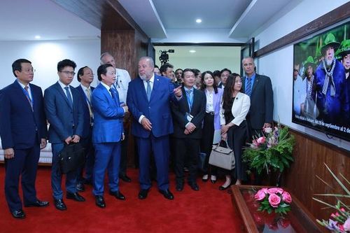 Việt Nam - Cuba: Tăng cường hợp tác thương mại, đầu tư để quan hệ kinh tế tương xứng với quan hệ chính trị