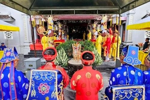 Trang trọng lễ hội Đền Cửa Ông 2023