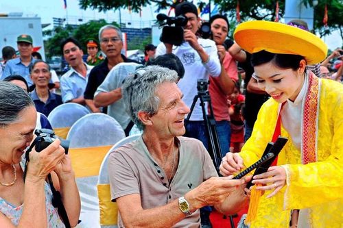 Danh sách quốc gia tốt nhất cho người nước ngoài: Việt Nam thăng hạng từ sự khác biệt hấp dẫn