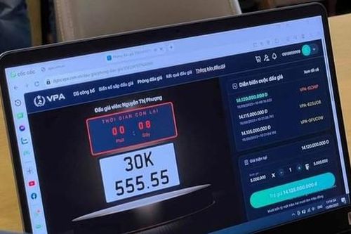 Bản tin 8H: Biển số Hà Nội 30K-555.55 được rao bán với giá 20 tỷ đồng