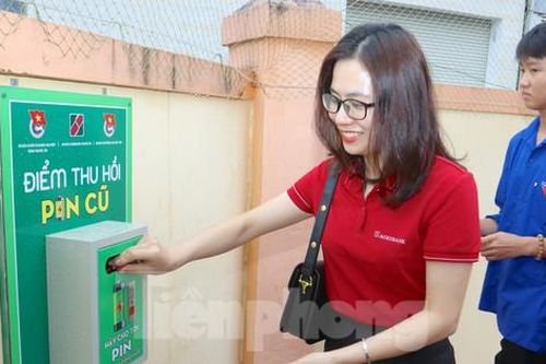 Thu gom pin cũ vì tương lai xanh
