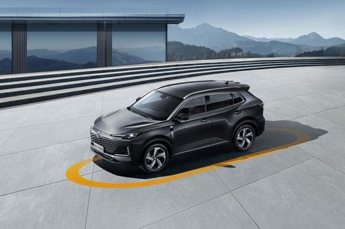 SUV động cơ tăng áp, ngoại hình cá tính, giá rẻ khó tin