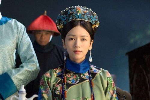 Phi tần có số phận bi thảm nhất dưới thời Càn Long, 2 lần bị giáng chức, khi mất còn đau đớn hơn