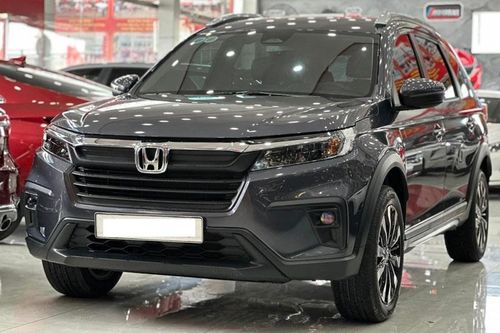 Honda BR-V mới lăn bánh 4.000 km đã rao bán với mức giá khó tin