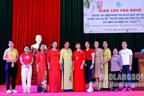 Ra mắt Câu lạc bộ điểm 'Phụ nữ công giáo sống tốt đời đẹp đạo, xây dựng gia đình 5 có, 3 sạch'