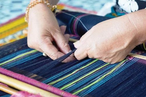 Dành cả cuộc đời gắn bó với zèng