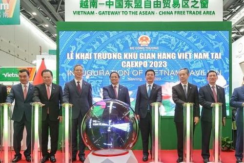 Khai trương Khu gian hàng Việt Nam tại Hội chợ CAEXPO 2023