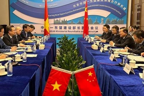 Bộ trưởng Nguyễn Thanh Nghị tham dự Hội nghị bàn tròn Bộ trưởng Xây dựng ASEAN – Trung Quốc
