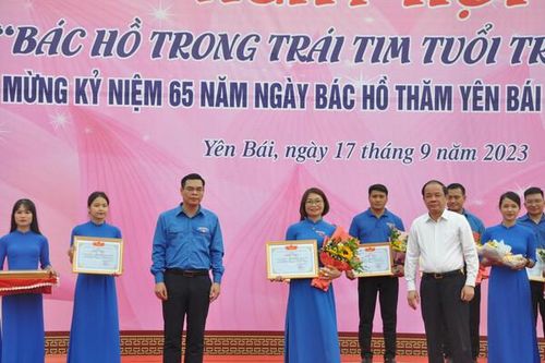 Tuổi trẻ Yên Bái hướng tới kỷ niệm 65 năm Bác Hồ về thăm Yên Bái