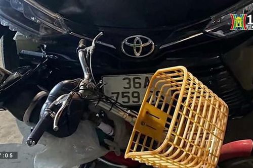 Cán bộ lái xe tông chết người rồi bỏ chạy
