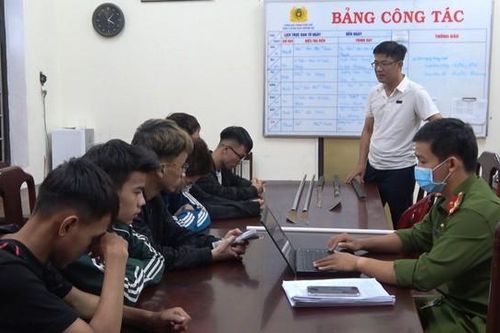 Trấn áp các ổ, nhóm thanh niên manh động ở Huế