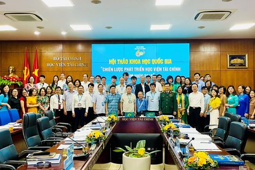 Hơn 98% sinh viên tốt nghiệp có việc làm chỉ sau một năm