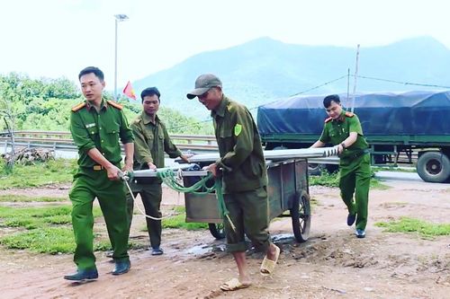 Về trong lòng dân (Bài 1: Ở miền biên viễn gió Lào)