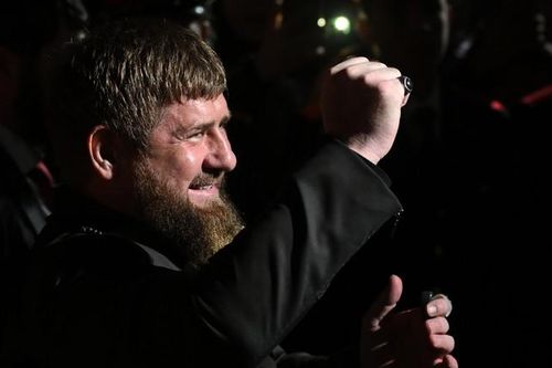 Clip lãnh đạo Chechnya xuất hiện giữa tin đồn 'hôn mê'