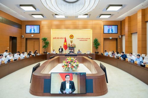 Ủy ban Thường vụ Quốc hội xem xét báo cáo về việc thực hiện một số nghị quyết