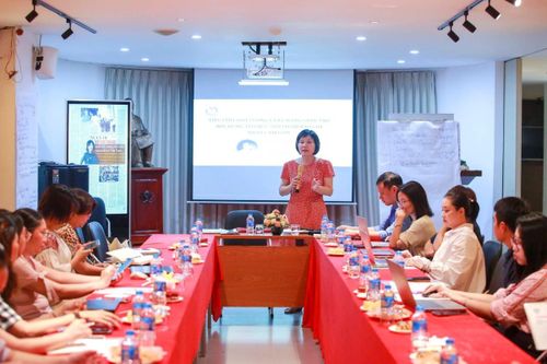 Nâng cao về tác nghiệp có góc độ giới cho phóng viên, biên tập viên