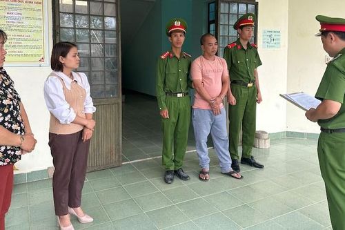 Kon Tum: Bắt đối tượng thua bạc rồi mang xe ô tô thuê đi cầm cố để lấy tiền chơi tiếp