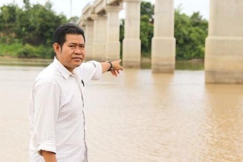 'Rái cá' trên dòng sông Ba