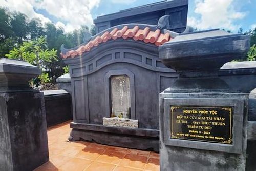 Lăng mộ bà Tài nhân vợ vua Tự Đức sau 'sự cố' san ủi được xây dựng lại thế nào?