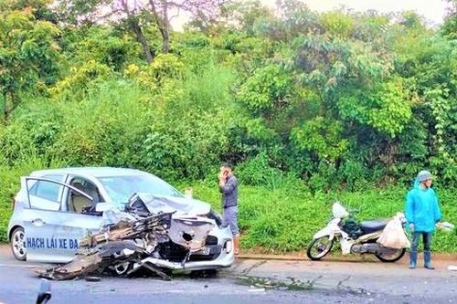Tin mới vụ thầy giáo dạy lái tử vong sau va chạm giao thông