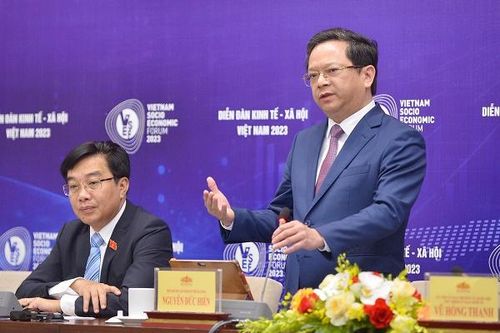 Năng lượng mới tạo động lực tăng trưởng dài hạn cho kinh tế Việt Nam