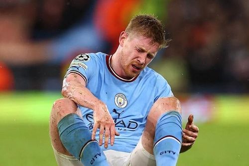 Man City 'chần chừ' trong việc gia hạn với De Bruyne